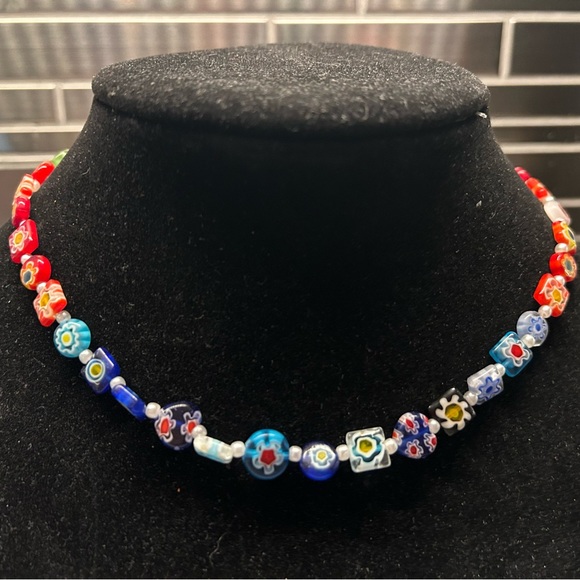 🌸 2 urban outfitters necklaces🩷 - Picture 2 of 3